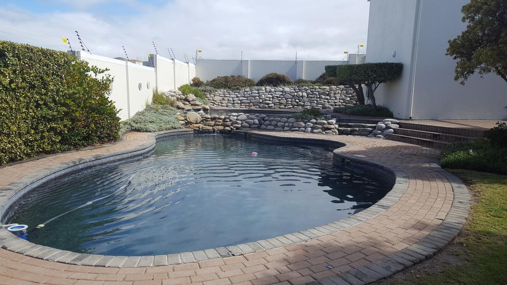 Whale View Self Catering Apartment Hermanus Exteriér fotografie